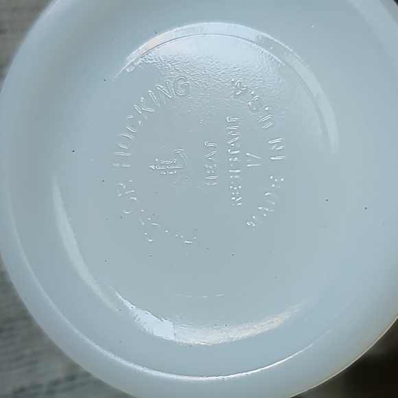 Anchor Hocking Milk Glass Creamer - Picture 3 of 6